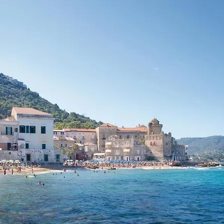 Nyaraló Marisa Perdifumo